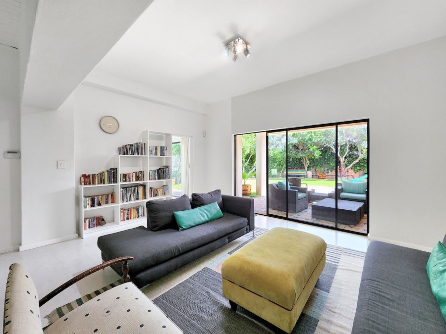 To Let 7 Bedroom Property for Rent in Camps Bay Western Cape